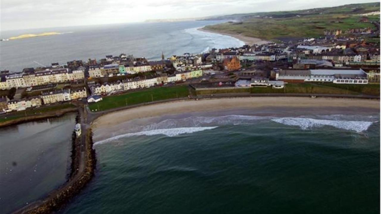 5 Dunluce Park - Portrush By The Sea Apartment ภายนอก รูปภาพ