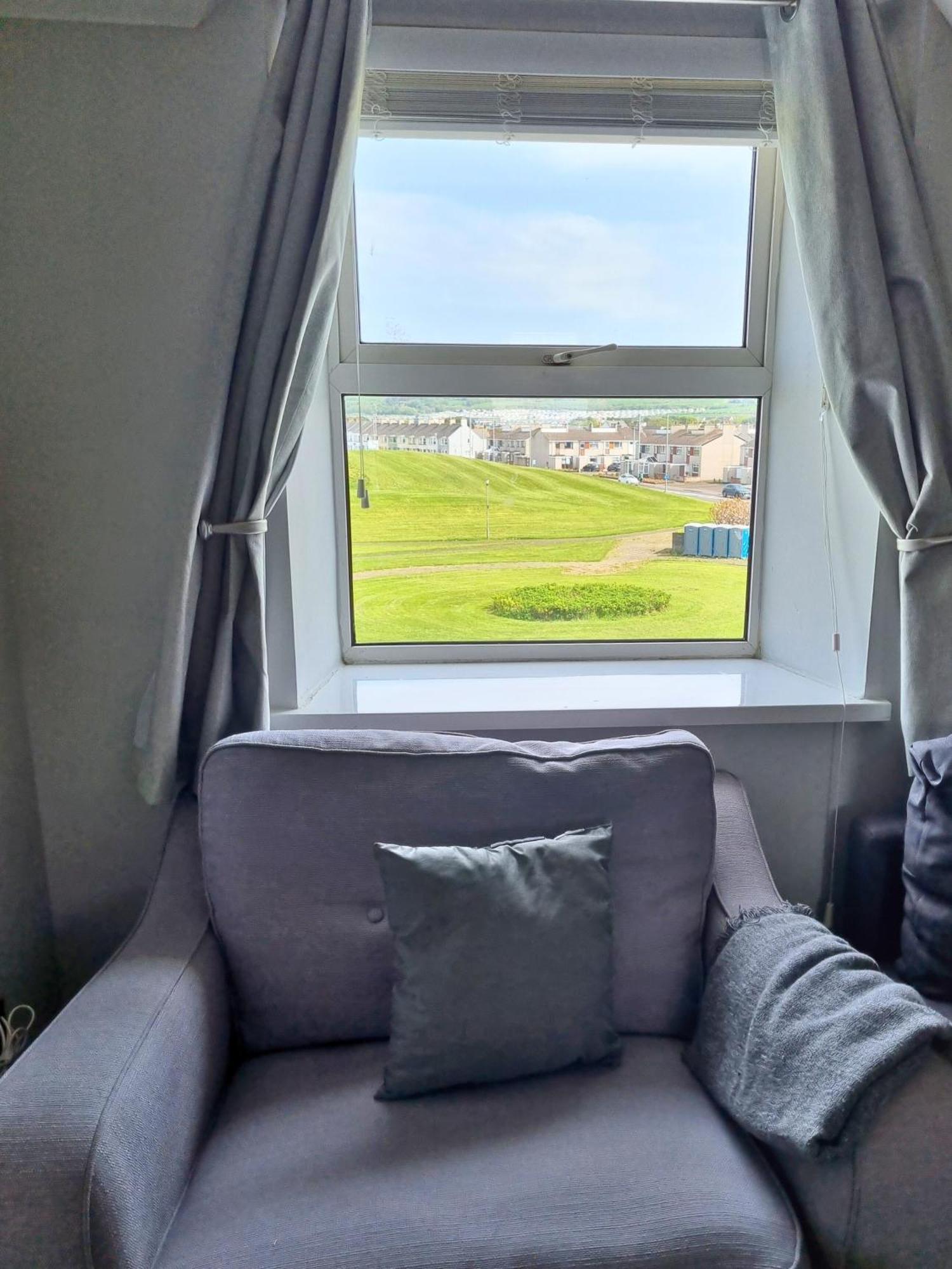 5 Dunluce Park - Portrush By The Sea Apartment ภายนอก รูปภาพ