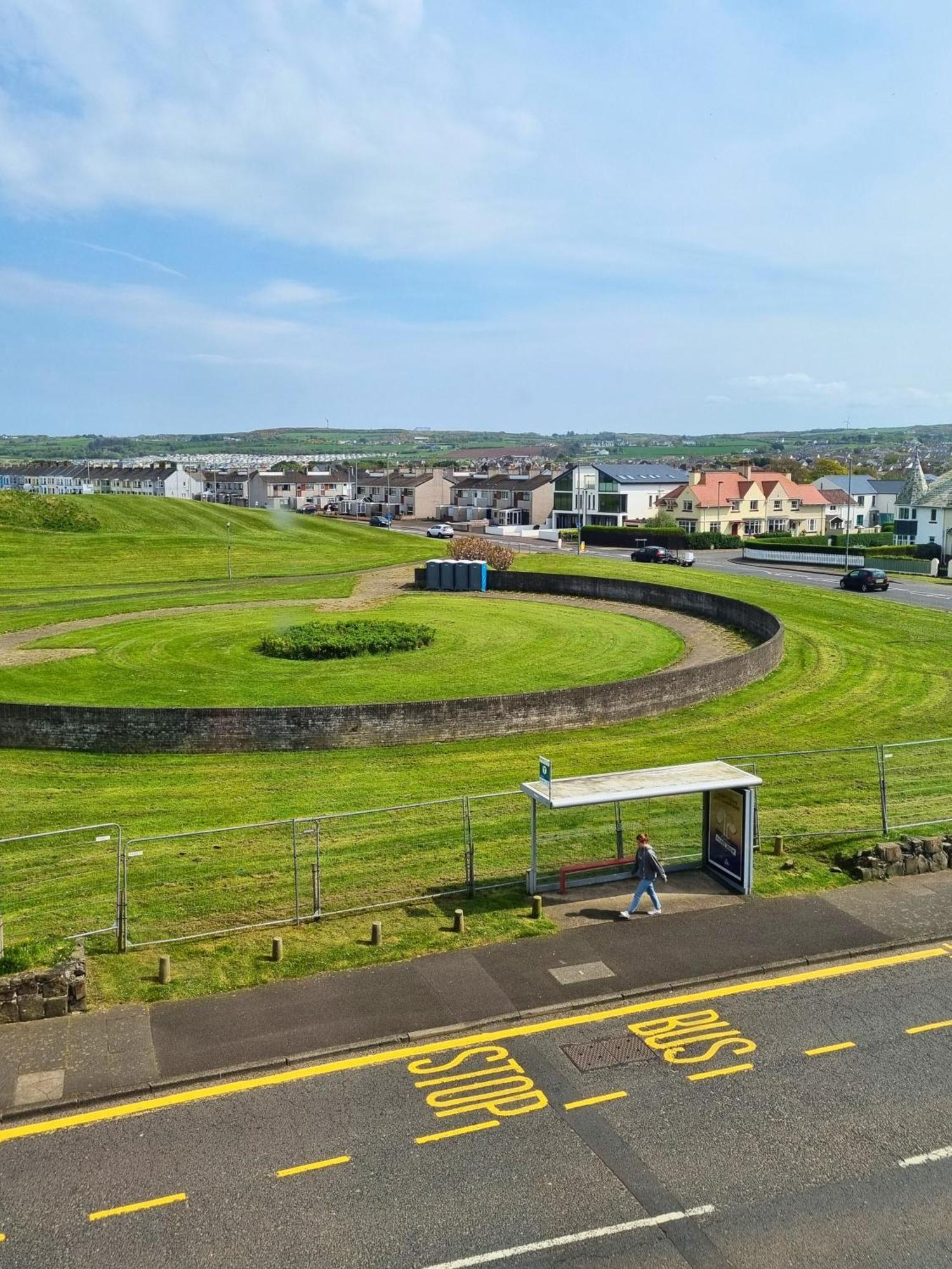 5 Dunluce Park - Portrush By The Sea Apartment ภายนอก รูปภาพ