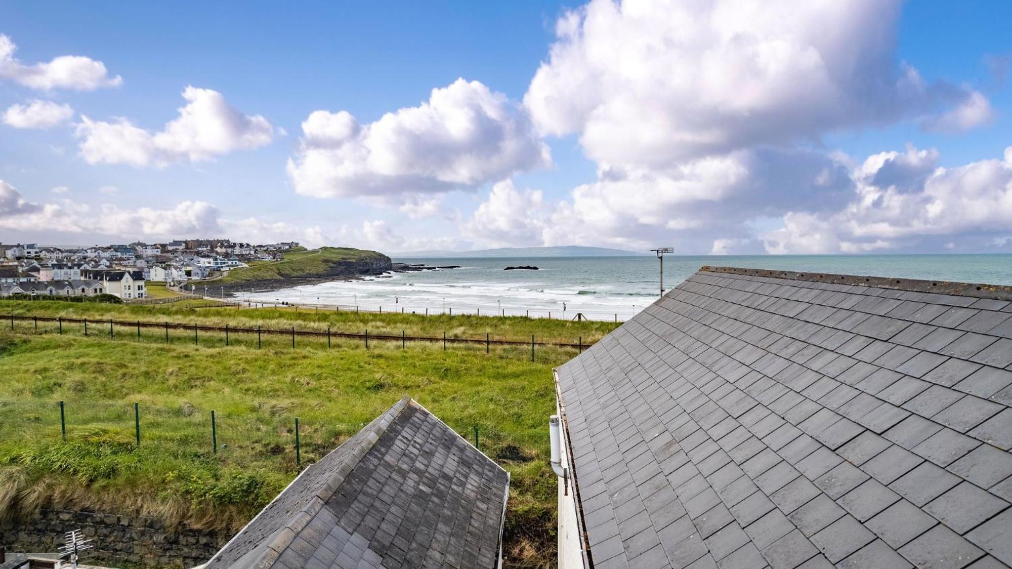 5 Dunluce Park - Portrush By The Sea Apartment ภายนอก รูปภาพ