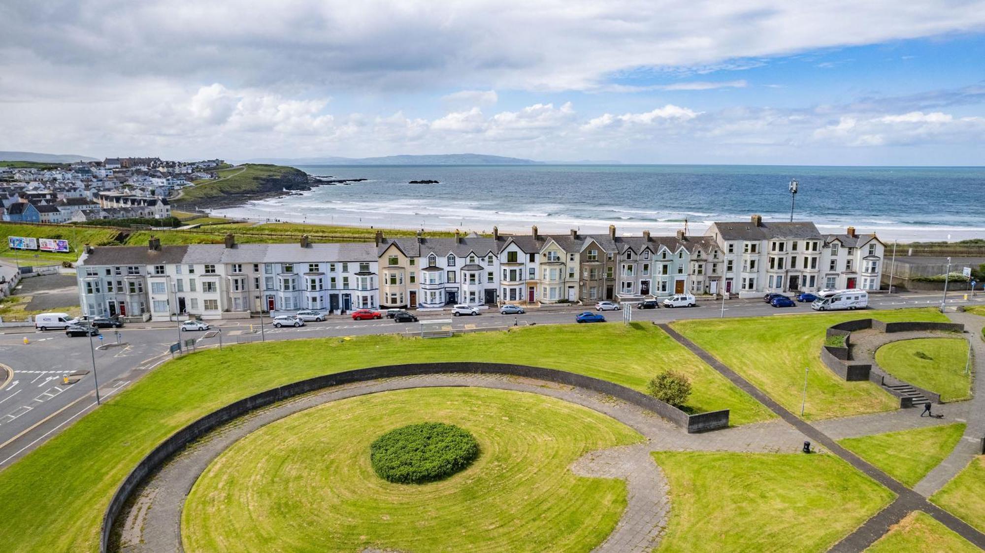 5 Dunluce Park - Portrush By The Sea Apartment ภายนอก รูปภาพ